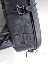 CAIXA FILTRO AR SANDERO LOGAN 1.6 8V 2017 A 2024 DETALHE 