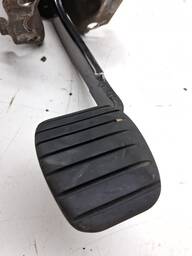 PEDAL FREIO SANDERO LOGAN 2014 A 2020