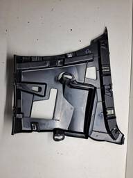 GUIA DIR PARACHOQUE TRAS BMW SÉRIE 3 318 320..13/17 DETALHE