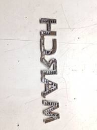 EMBLEMA LETRAS MARCH 2012 2013 A 2020 DETALHE 