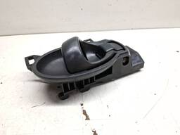 MAÇANETA INTERNA ESQUERDA VERSA MARCH 2012 A 2020