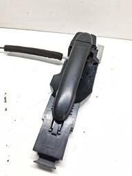 MAÇANETA PORTA DIANTEIRA DIREITA MARCH 2012 ATÉ 20 VERSA 12/