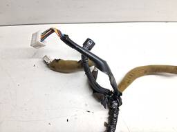 CHICOTE PORTA DIANTEIRA DIREITA MARCH 2012 A 2020