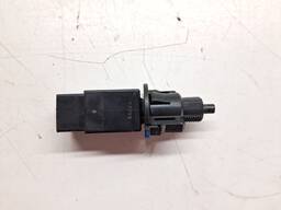 INTERRUPTOR SENSOR PEDAL FREIO MARCH VERSA 2012 A 2020