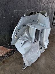 CAIXOTE LATERAL TRASEIRA DIREITA SANDERO 2015 A 20 DETALHE