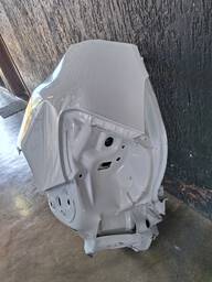 FOLHA LATERAL TRASEIRA ESQUERDA SANDERO 2015 A 20 DETALHE