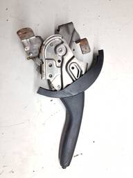 ALAVANCA FREIO MAO VERSA MARCH 1.0 3CC 12V 2012 A 2021