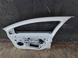 PORTA DIANTEIRA DIREITA SANDERO 2015/ LOGAN 2014 2015 A 2024