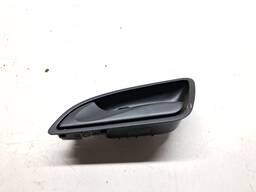 MAÇANETA PORTA ESQUERDA INTERNA HB20 2013 2014 A 2019