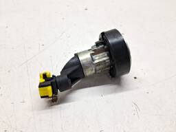 CILINDRO CHAVE TAMPA TRASEIRA SANDERO 2015 A 2023