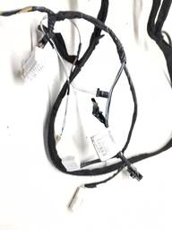 CHICOTE TAMPA TRASEIRA SANDERO 2015 2016 A 2023