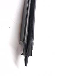 GUIA VIDRO PORTA TRASEIRA DIREITA SANDERO 2015 A 2023 