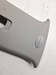 ACABAMENTO SUPERIOR COLUNA CENTRAL DIREITA CAPTIVA 2008/