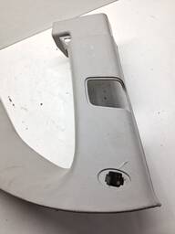 ACABAMENTO COLUNA TRASEIRA ESQUERDA CAPTIVA 2008 A 17