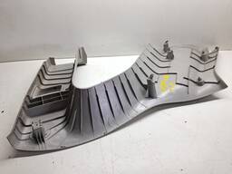 ACABAMENTO COLUNA TRASEIRA ESQUERDA CAPTIVA 2008 A 17