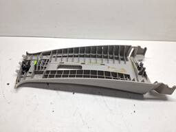 ACABAMENTO SUPERIOR COLUNA CENTRAL ESQUERDA CAPTIVA 2008/