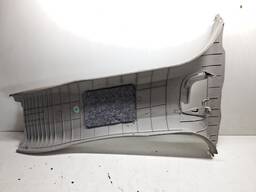 ACABAMENTO INFERIOR COLUNA CENTRAL DIREITA CAPTIVA 2008/