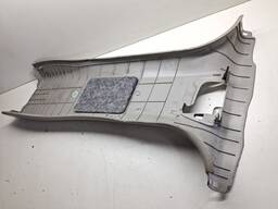 ACABAMENTO INFERIOR COLUNA CENTRAL DIREITA CAPTIVA 2008/