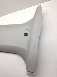 ACABAMENTO INFERIOR COLUNA CENTRAL ESQUERDA CAPTIVA 2008/