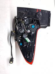 LANTERNA TRASEIRA ESQUERDA TRACKER 2020/ (CANTO)LED