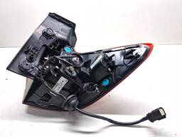 LANTERNA TRASEIRA ESQUERDA TRACKER 2020/ (CANTO)LED