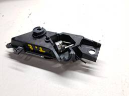 MAÇANETA INTERNA PORTA TRASEIRA ESQUERDA CAPTIVA 2008 A 2017