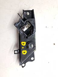 MAÇANETA INTERNA DIANTEIRA DIREITA CAPTIVA 2008/17 DETALHE 