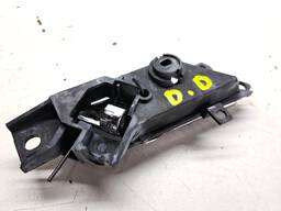 MAÇANETA INTERNA DIANTEIRA DIREITA CAPTIVA 2008/17 DETALHE 