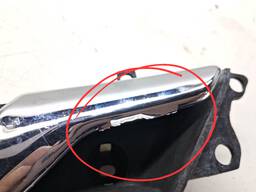 MAÇANETA INTERNA DIANTEIRA DIREITA CAPTIVA 2008/17 DETALHE 