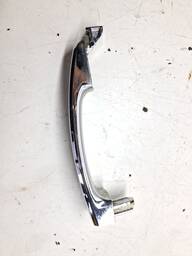 PUXADOR MAÇANETA TRASEIRA DIREITA CAPTIVA 2008 A 2017