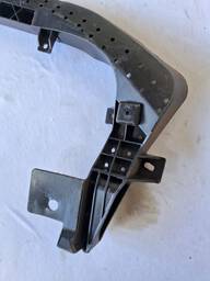 REFORÇO PARACHOQUE DIANTEIRO TRACKER 2020/ DETALHE 