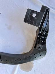 REFORÇO PARACHOQUE DIANTEIRO TRACKER 2020/ DETALHE 