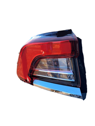 Lanterna Esq. Traseira Toyota Corolla Atlis Hybrid 1.8 22-23