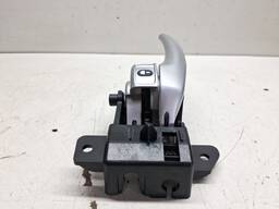 MAÇANETA INTERNA PORTA ESQUERDA RENEGADE 2016/