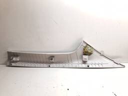 ACABAMENTO COLUNA DIANTEIRA ESQUERDA PRISMA 2013 A 2019