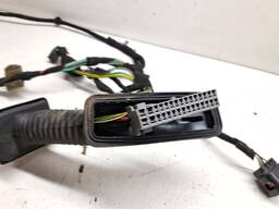 CHICOTE PORTA DIANTEIRA ESQUERDA ONIX PRISMA 2013 A 2020