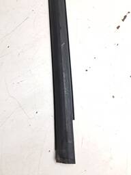 PESTANA PORTA DIANTEIRA ESQUERDA EXT. ONIX PRISMA 2013/2020