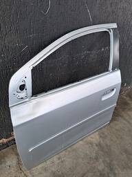 PORTA DIANTEIRA ESQUERDA ONIX PRISMA 2013 A 2020 DETALHE