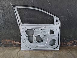 PORTA DIANTEIRA ESQUERDA ONIX PRISMA 2013 A 2020 DETALHE