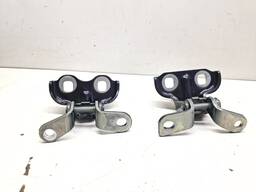 PAR DOBRADIÇA PORTA TRASEIRA ESQUERDA TRACKER 2020/