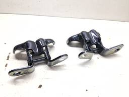 PAR DOBRADIÇA PORTA TRASEIRA ESQUERDA TRACKER 2020/