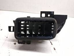 DIFUSOR AR ESQUERDO PAINEL CHEVROLET TRACKER 2020 A 2024 