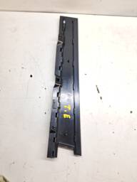 MOLDURA COLUNA PORTA TRASEIRA ESQUERDA POLO 2018/