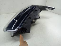 FAROL DIREITO STRADA 2020 2021/ SEM LED C/SUPORTE QUEBRADO