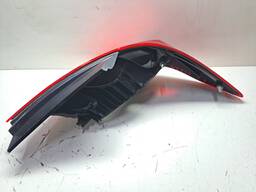 LANTERNA TRASEIRA ESQUERDA VERSA 2012 2013 A 2020 PEQ DETALH