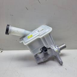 CILINDRO MESTRE FREIO MARCH VERSA 1.6 1.0 2013 A 2020 MANUAL