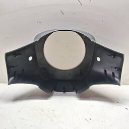 MOLDURA TRASEIRA VOLANTE NISSAN VERSA 2012 A 2014