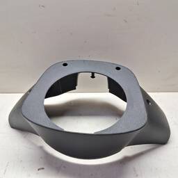 MOLDURA TRASEIRA VOLANTE NISSAN VERSA 2012 A 2014