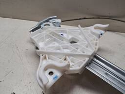 MÁQUINA DE VIDRO PORTA TRASEIRA ESQUERDA HB20 2020/ MANUAL