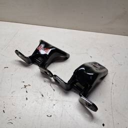 DOBRADIÇA PORTA HB20 DIANTEI DIREITA 2020/